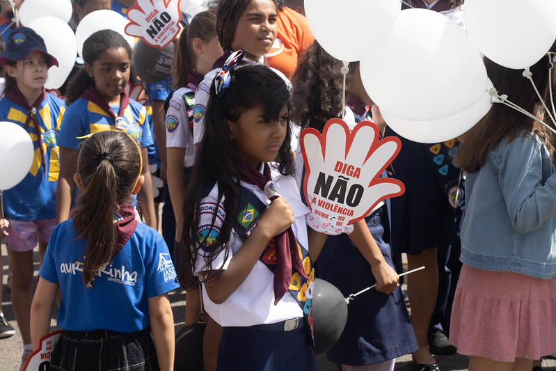 Passeata em São José dos Campos alerta para os riscos da violência digital